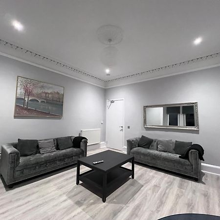 Lovely 4 Bedroom 2Nd Floor Walk Up Apartment Edinburgh Ngoại thất bức ảnh